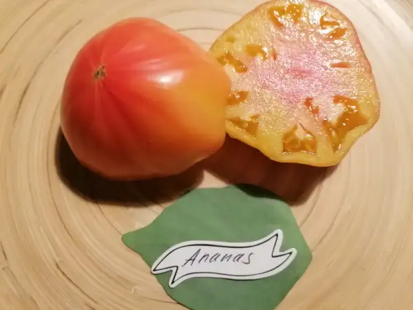 Tomaten: Ananas
