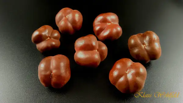 Chili / Paprika: Chocolate Mini Bell