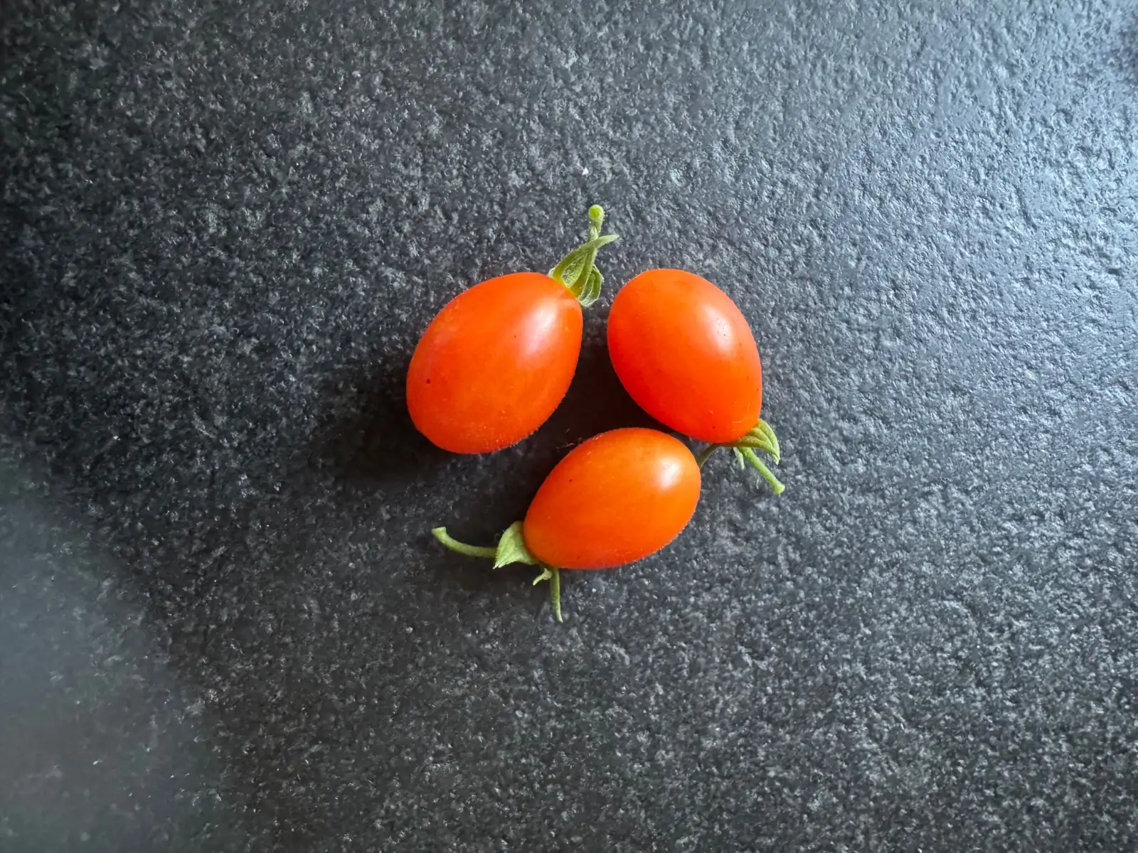 Tomaten: Small Egg